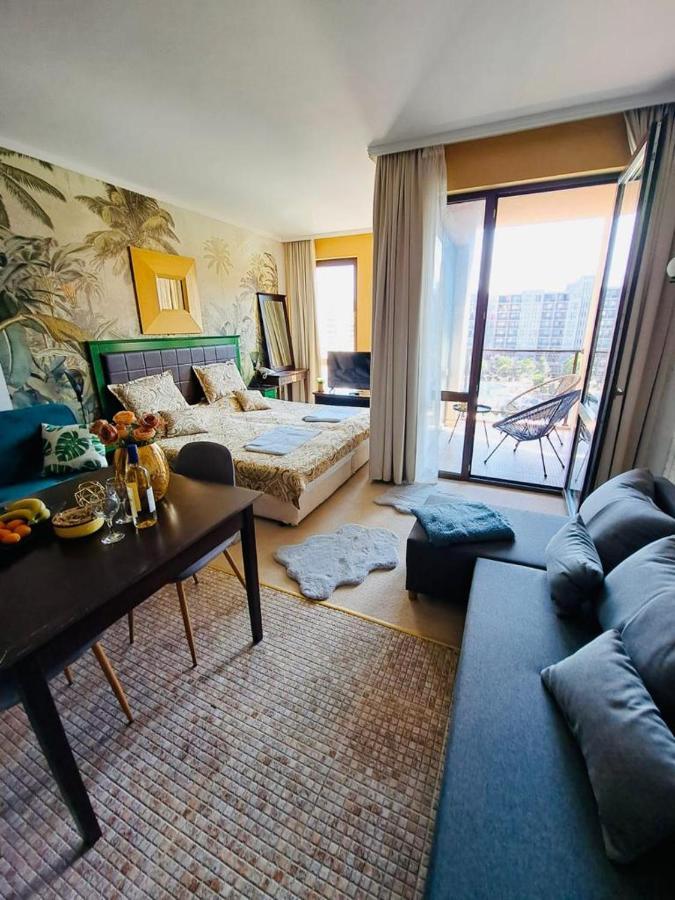 Private Apartament Vip In Royal Beach Pantai Sunny Luaran gambar